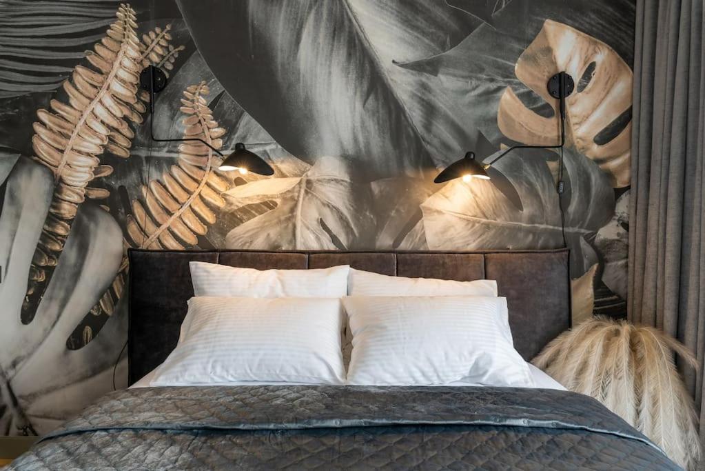 Апартаменти Luxurious Penthouse With Parking